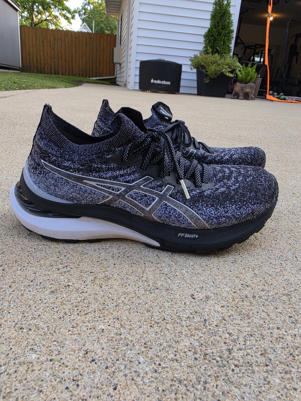 ASICS Gel-Kayano 29 Women's Size 8.5 Black Gray Running Shoes 1012B300